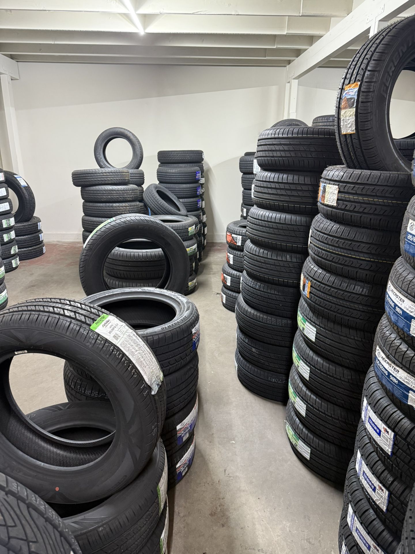 BRAND NEW TIRES 275/45r20 ALL SEASON FOR SALE SET OF 4 TIRES $479 WITH INSTALLATION AND BALANCING
