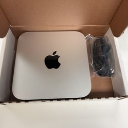 Mac mini i7-8GB Ram-512ssd with Final Cut Pro & Logic Pro & Adobe suite