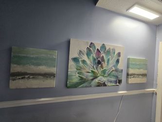 🚚 Moving Sale - 🖼 Modern 3-Piece Canvas Wall Art – Like New