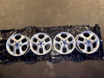 Set of 4 NEW 16" Lexus ES 300 wheels