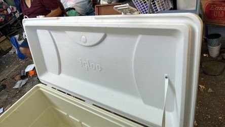 Igloo  120 QT