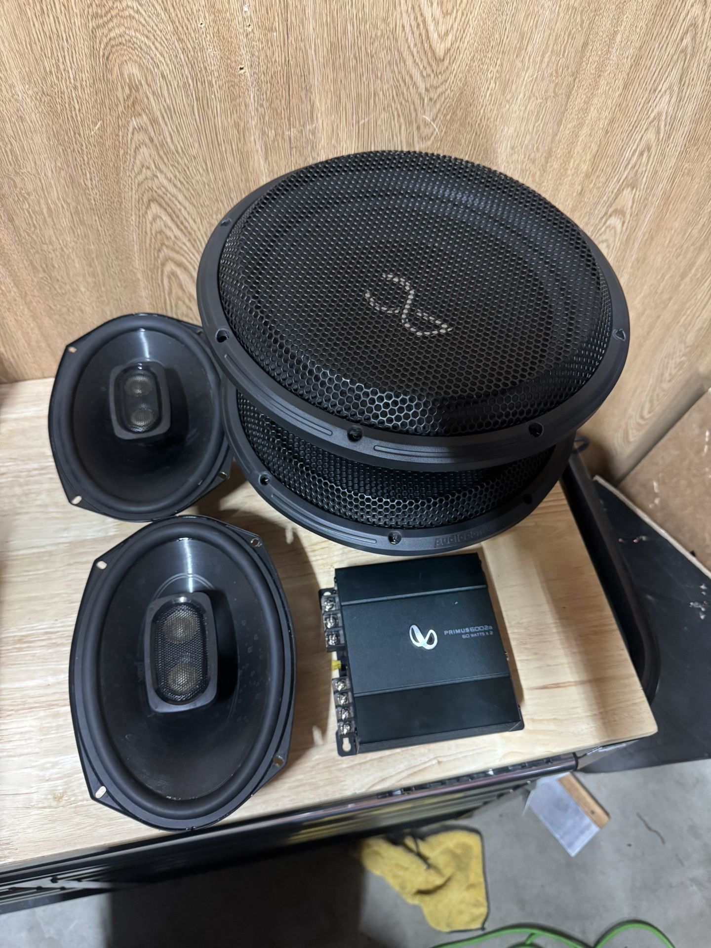 Speakers Sub Amp