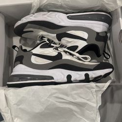 Air max 270 React Size 9.5 