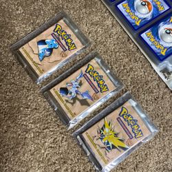 FULL FIRST EDITION FOSSIL SET BOOSTER PACKS Never opened, Sealed EXTREMELY RARE , EXCELLENT CONDITION