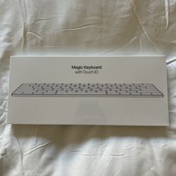 Magic Keyboard (Lightning Port) with Touch ID for Mac models with Apple silicon - Silver/White