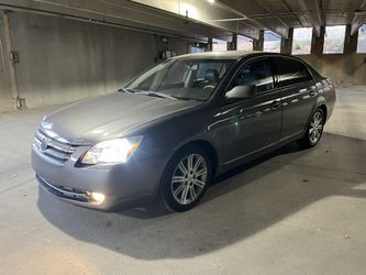 2005 Toyota Avalon