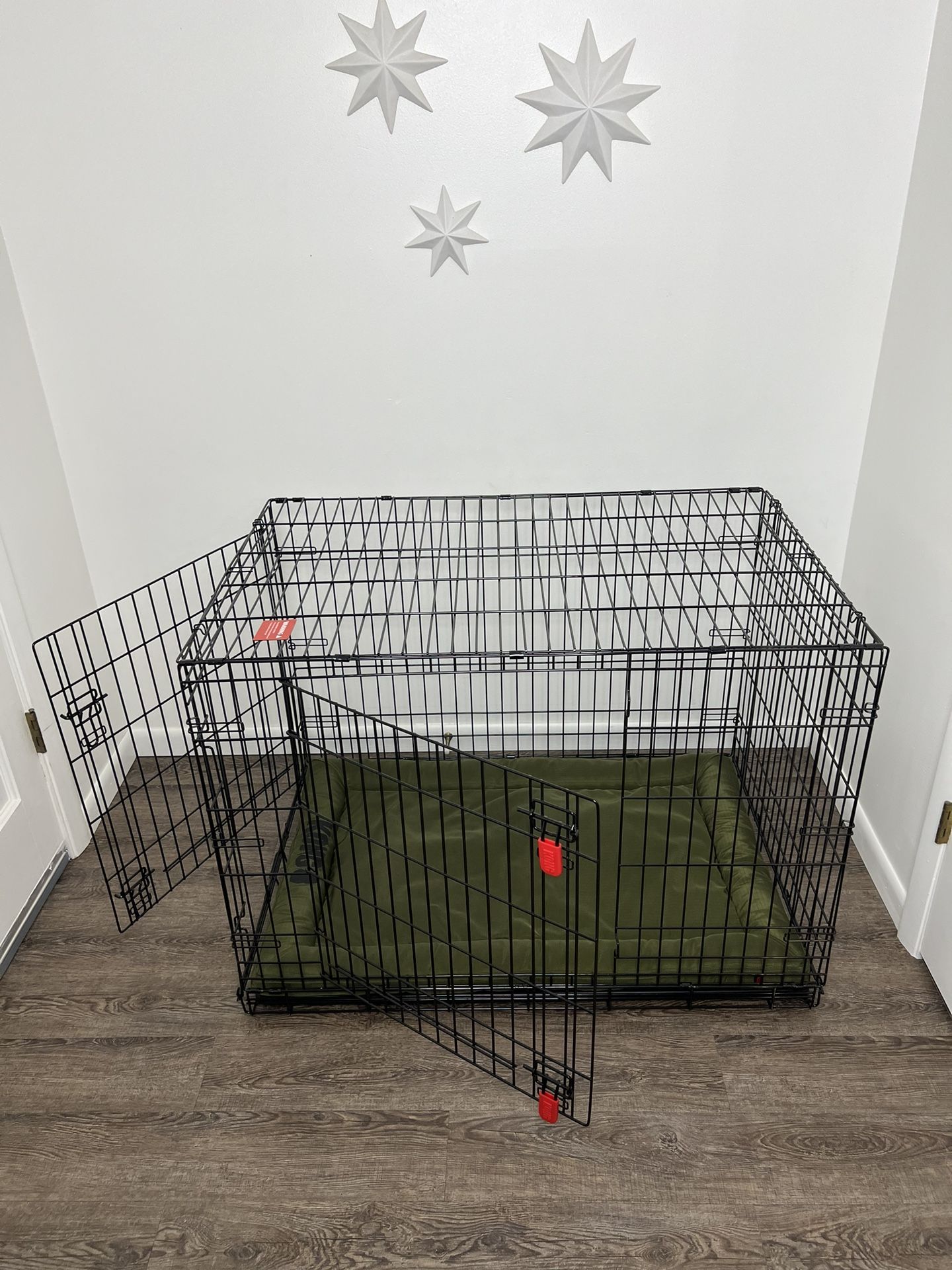 KONG Ultra-Strong Double Door Wire Dog Crate with Divider Panel with KONG Durable Crate Dog Mat -Cage 