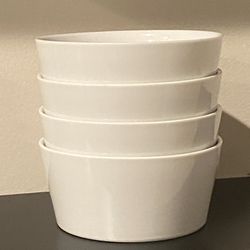 Set Of 4 Crate&Barrel Verge Cereal Bowls Oven-safe to 350 F, 5.5” in diameter H2.5”.         W8”