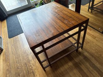 Baker furniture coffee table !