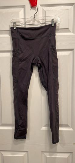 Fabletics leggings with side pockets & mesh size Small