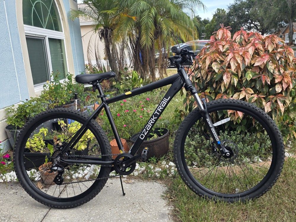 New Ozark Trail Vibe 27.5in Mountain Bike With Disc Brakes