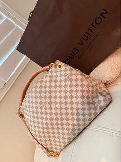 Pre loved Louis Vuitton luxury bag Artsy MM
