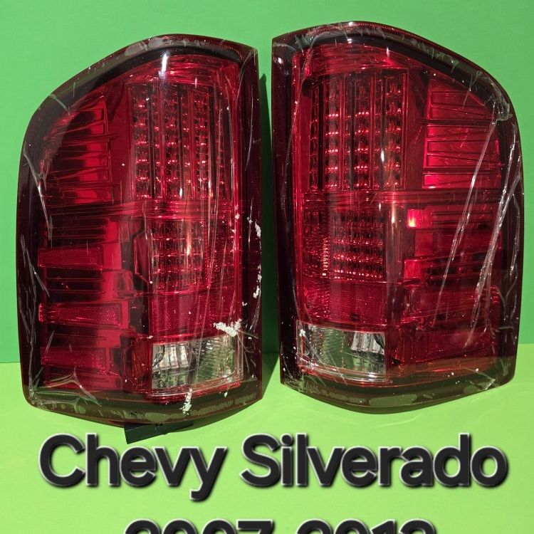 Chevy Silverado 2007-2013 Tail Lights 