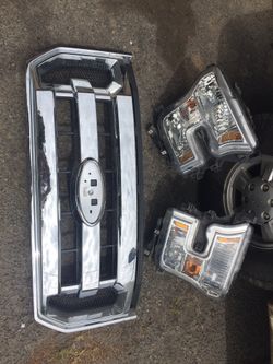 2016 Ford F-150 grill head lights OEM