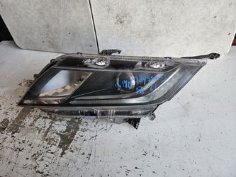 Honda Odyssey Left Headlight Oem