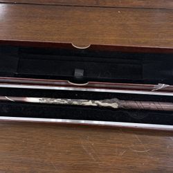 Harry Potter Magic Caster Wand Ultimate Wand Experience - Honorable Edition!