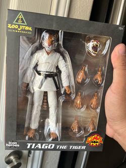 Zoo Jitsu Tiger fighter action figure