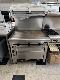 Commercial 36” flat grill range with oven