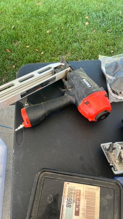 Banks, 21 Round Head,black Orange,