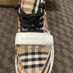 Burberry Shoes