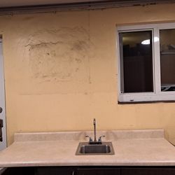 Laminate Counter Top With Faucet