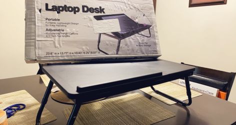 Laptop desk