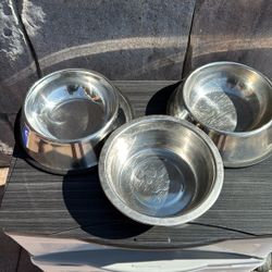 Pet Bowls 3 As New 