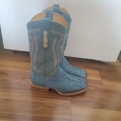 CROCODILE BOOTS