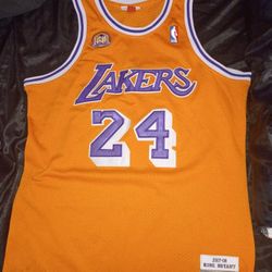 NBA/Basketball Jerseys 