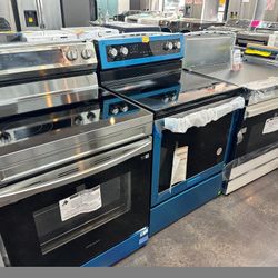 💥BRAND NEW OPEN BOX STOVES STARTS FROM $499 and up FROM THERE for sale.💥
