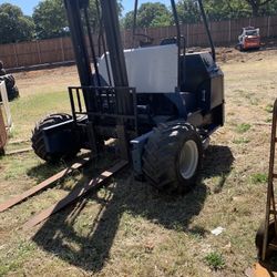 Truck mounted forklift