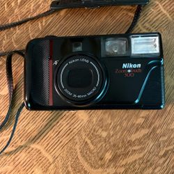 Nikon Zoom Touch 500