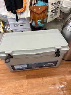Extra-Thick Insulated Camping Cooler