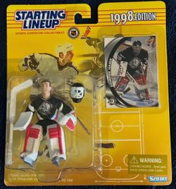 Dominik Hasek 1998 Starting Lineup Buffalo Sabres NHL Figure Upper Deck Card