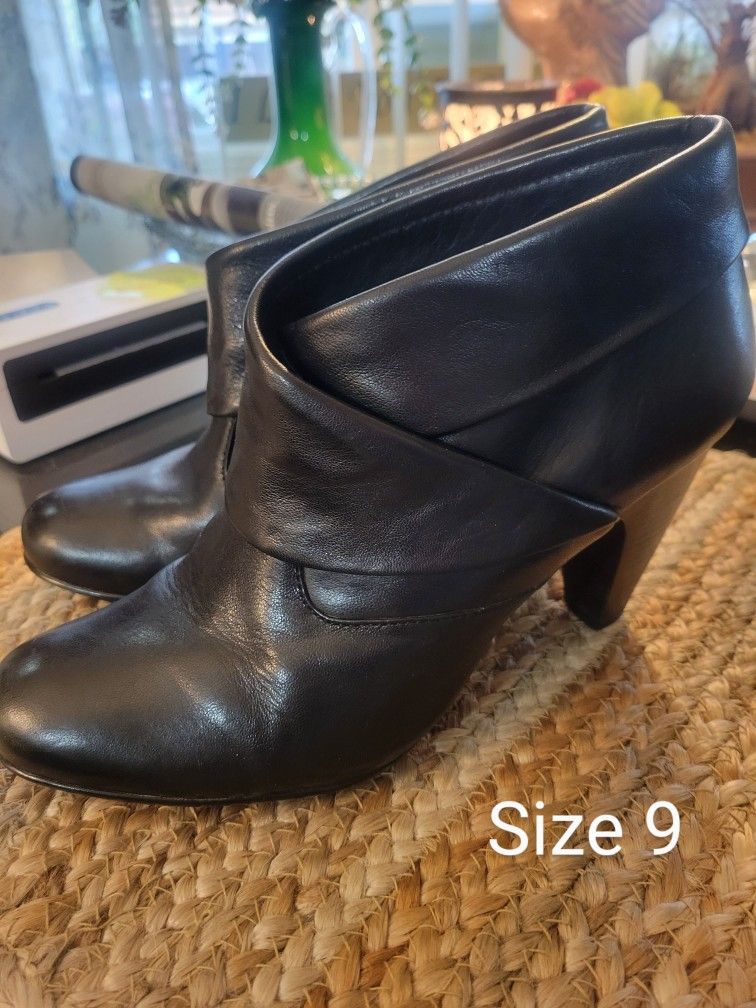 Woman's LEATHER Boots