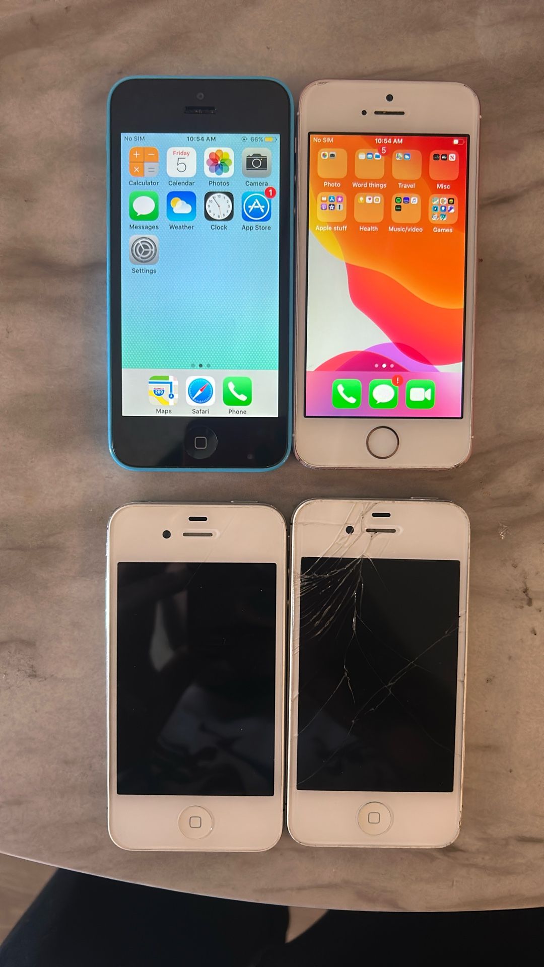 Lot Of 4 iPhones (all Working ) 