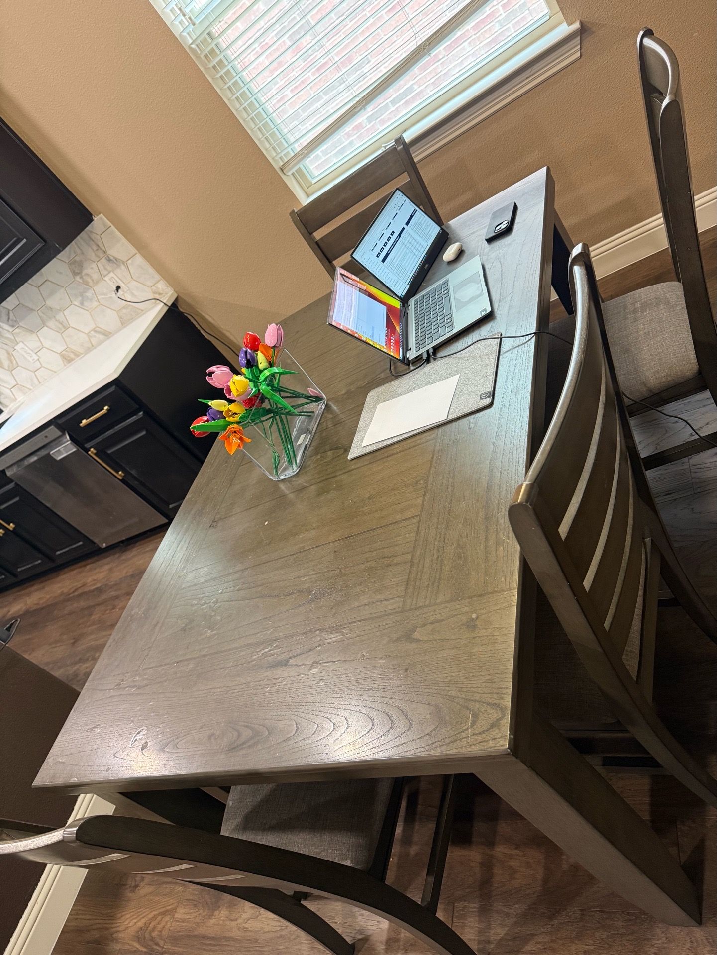 Dining table and (4) chairs