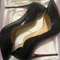 So Kate’s Christian Louboutins 
