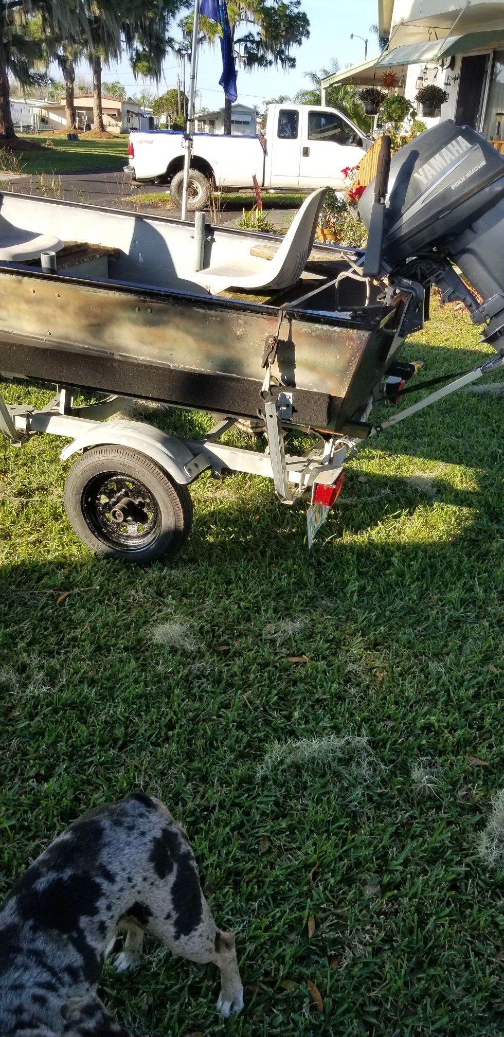 Double rivet 14ft alumacraft Jon boat 15 horse Yamaha 4 stroke motor for Sale in Parrish, FL