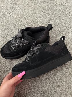 UGG Lo Lowmel Sneakers – Black – Women’s Size 7