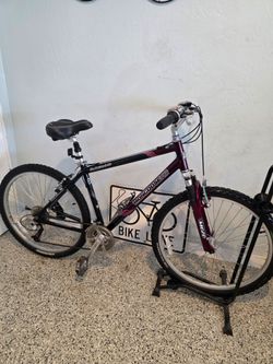 🔥🚲🔥VINTAGE MONGOOSE SWITCHBACK MOUNTAIN (MED) 26"WHEELS(BEST OFFER TAKE IT TODAY (MEJOR OFERTA)