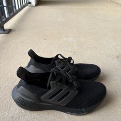 Ultraboost 22 Triple Black