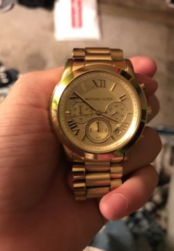 MK watch with extra links