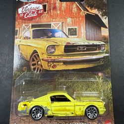 HOT WHEELS VINTAGE CLUB 65 MUSTANG 2+2 FASTBACK