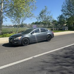 2014 Nissan Altima SV