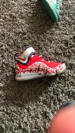 Nike LeBron 17 Graffiti 