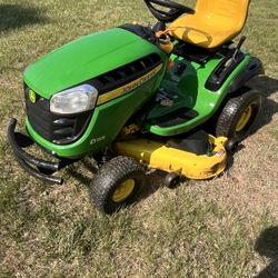 John Deere Riding Mower(Delivery Available)
