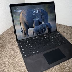 Microsoft - Surface Pro 8 – 13” Touch Screen – Intel Evo platform Core i7 – 16GB Memory – 256GB SSD – Device + Keyboard - Graphite