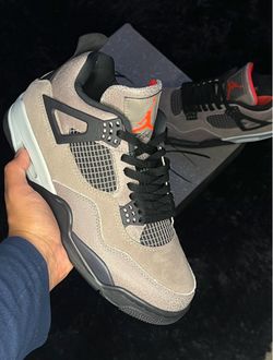 Jordan 4 Retro