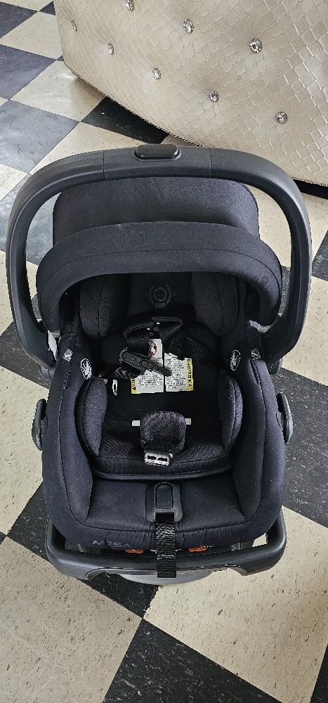 Mesa Uppababy Infant Car Seat V2